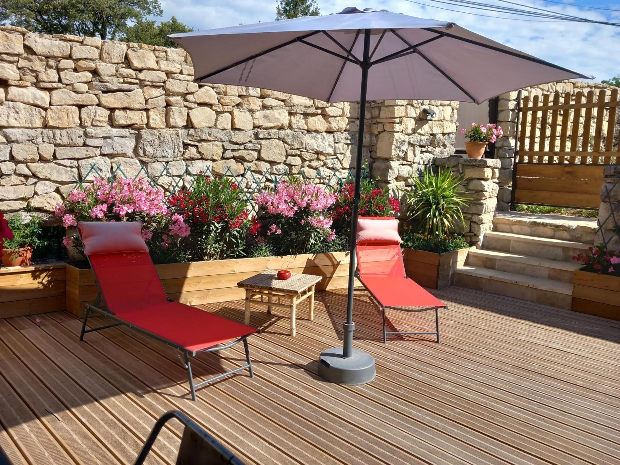 Chez Daniele Chambre Avec Jacuzzi Et Terrasse Privee Murs  Εξωτερικό φωτογραφία
