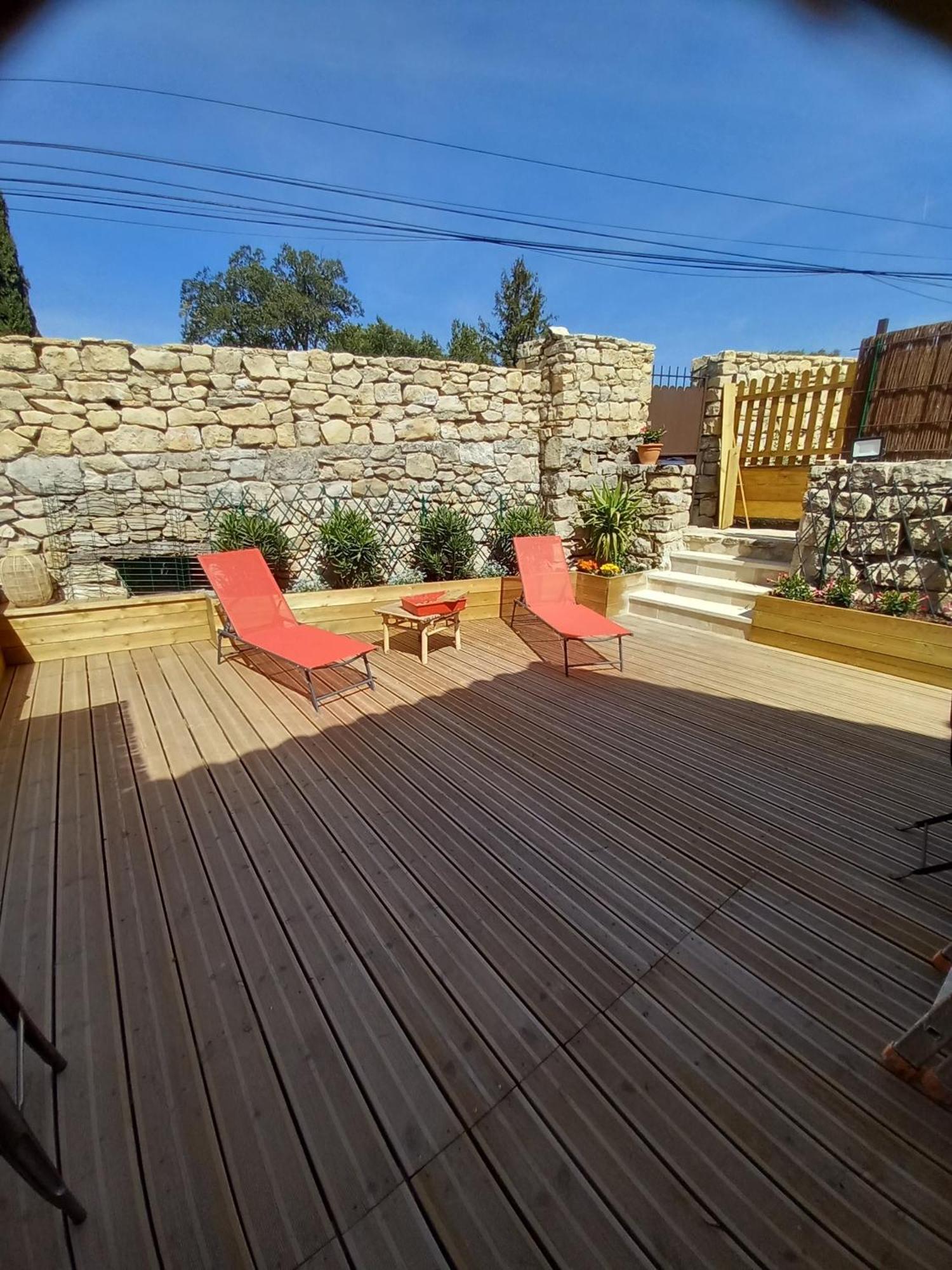 Chez Daniele Chambre Avec Jacuzzi Et Terrasse Privee Murs  Εξωτερικό φωτογραφία